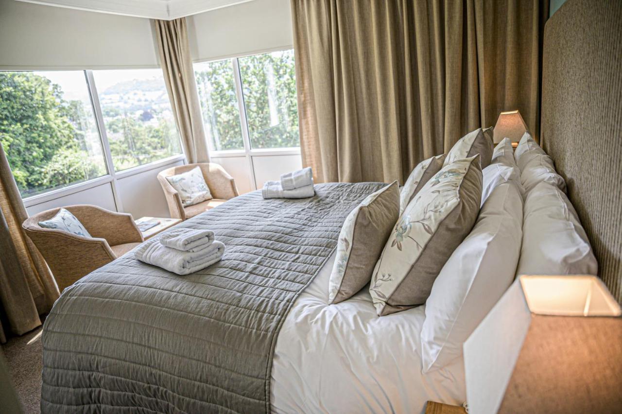 The Manor 3*