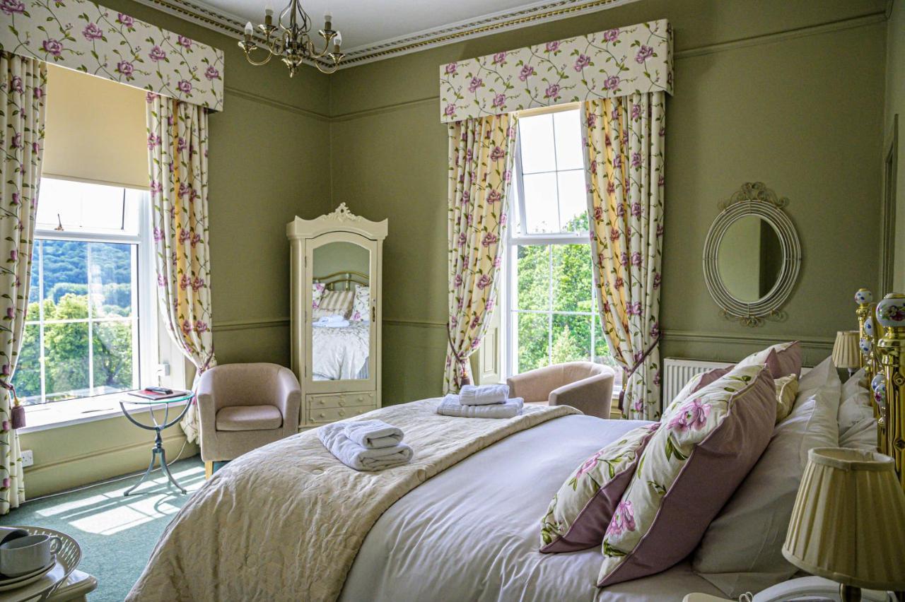Hotel The Manor Crickhowell
